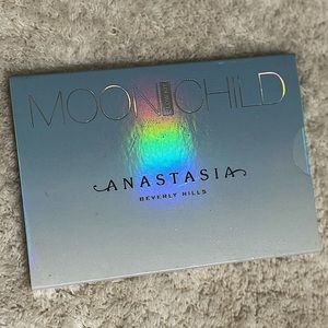 Anastasia Beverly Hills MoonChild Highlight Pallet